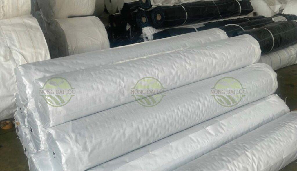 Bạt Phủ Đất Diệt Cỏ Dại 15 cuộn bạt cỏ khổ 2m x 250m dài